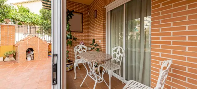 Adding Porch Enclosures To Your Home in Burlingame, CA