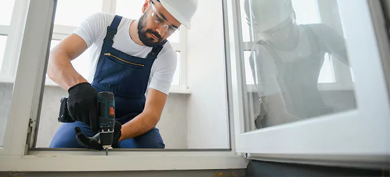 Replace Broken Window Pane in Burlingame, CA